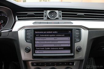 Volkswagen Passat Variant 2.0 TDI Highline DSG - 16