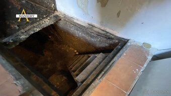 Na predaj vínny dom s vinicami a vínnymi pivnicami 13974 m2  - 16