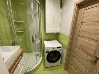 Zrekonštruovaný 4 izbový byt s balkónom Vlčince-REZERVOVANÉ - 16