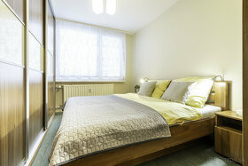 REZERVOVANÝ praktický 3 izbový byt s panoramatickými výhľadm - 16