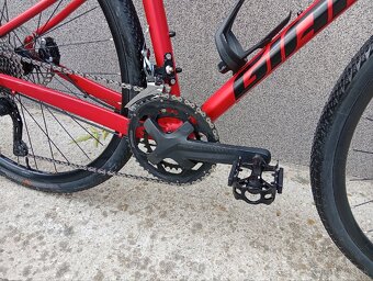 Ponúkam na predaj gravel Giant Revolt 1  28" - 16