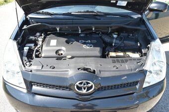 Toyota Corolla Verso 2.2 D-4D 135 Terra 7m - 16