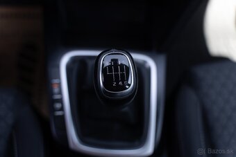 -V ZÁRUKE- Kia XCeed 1.4 T-GDi Silver -NEBÚRANÉ- - 16