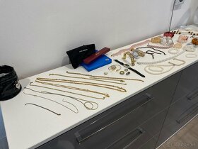 Predam Bižutériu, perly, hodinky - 16