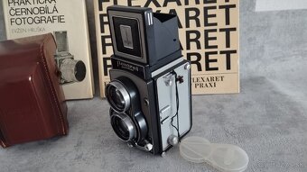 Starý fotoaparát Flexaret + krabica + prislenstvo + knihy - 16