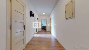 Veľký 3 izbový byt KUZMÁNYHO / Piešťany - 16