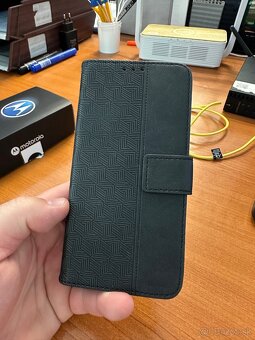Motorola Moto e6s - 16