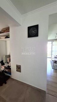 Pekný zrekonštruovaný 2 izbový byt s balkónom, dvoma... - 16