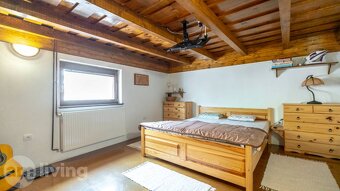 ZARIADENÝ - rodinný dom v nádhernom prostredí - Zliechov - 16
