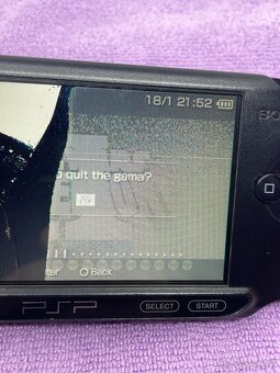 PSP - E1004 Prasknutý displej - 16