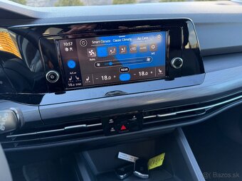 VW Golf VIII 1.5 TSI 96kw Style Hatchback - 16