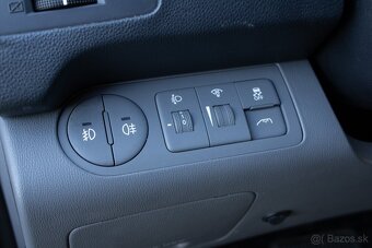 Hyundai H1 2.5 CRDi VGT E6 Tour A/T / SK auto, 2.majiteľ - 16