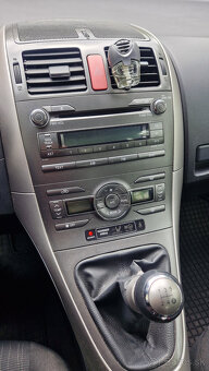Toyota Auris 1,6 - 16