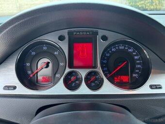 VOLKSWAGEN PASSAT VARIANT 2.0 TDI 125KW DSG HIGHLINE - 16