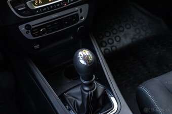 Renault Mégane Grandtour Energy TCe 115 Limited - 16