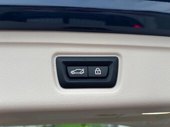 BMW rad 3 Touring 320d xd mHEV SK značky - 16