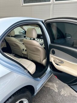 Mercedes benz E220 4matik - 16