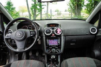 Opel Corsa 1.4 16V Cosmo - 16