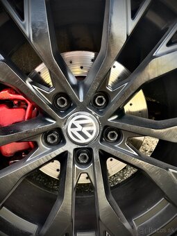 Volkswagen Golf V GTI Edition 30 - 16