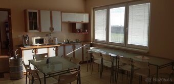 Cífer: Hala 2.682m2 na vlastnom pozemku 14 137m2 - 16