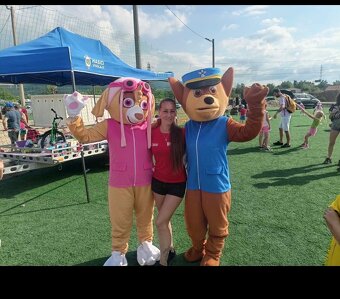 Párty s maskotmi , požičanie maskotov, skakaci hrad - 16