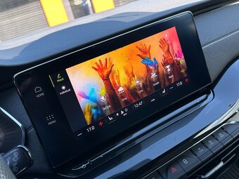 Škoda Octavia Combi 2.0 TDi DSG - 16