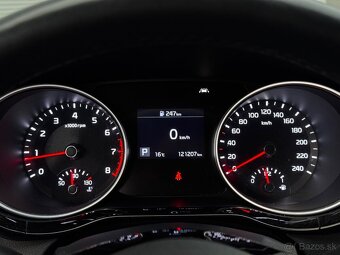 Kia Ceed SW 1.5 T-GDi Gold A/T - 16