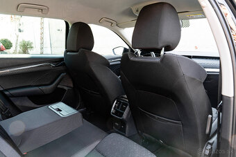 Škoda Octavia Combi 2.0 TDI SCR Style DSG - 16