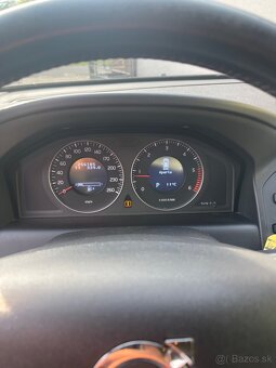 Volvo XC60 2.4D AWD - 16