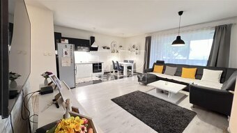 Útulný, moderný 3 izbový byt 96m2 s parkovaním 38m2,... - 16