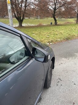 Mitshubishi Grandis 7-miestne - 16