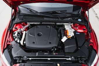 Volvo V60 T6 R-Design - Pohon všetkých kolies - 16