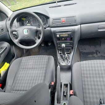 Skoda octavia 1.6  75kw combi - 16