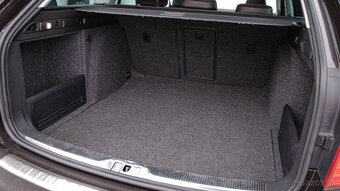 Škoda Superb Combi 2.0 TDI DSG Laurin&Klement - 16