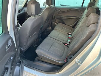 Opel Zafira Tourer - 16