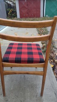 Predám veľký roztahovaci stôl a 6 x stoličky. - 16