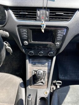 ŠKODA OCTAVIA SCOUT - PREDAJ AJ NA SPLÁTKY - 16