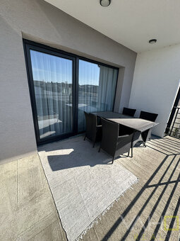 ,,ZĽAVA ,,Predaj Moderný rodinný dom vo Veľkých Kostoľanoch - 16