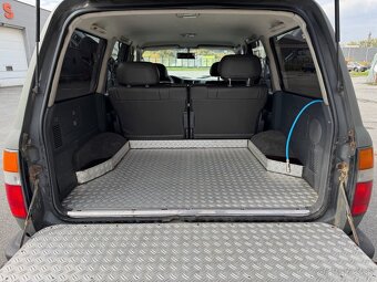 Toyota Land Cruiser HDJ80 - 16