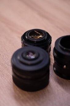 Starý objektív M42 - Revuenon-special 35mm f 2.8 - 16