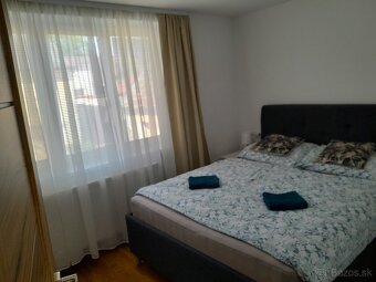 Veĺký 2i byt s loggiou centrum Bytča - 16