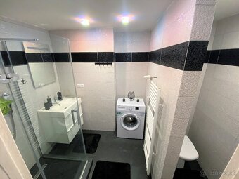 Komplet zariadený 3-izbový byt centrum-na skok od Bulváru - 16