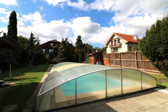 PREDAJ RODINNÝ DOM S BAZÉNOM A PRIESTOROM NA PODNIKANIE - 16