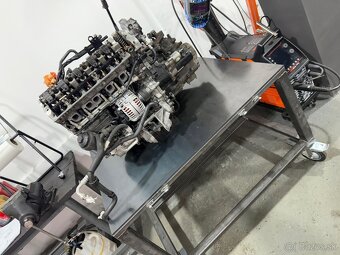 Vw T5 Caravelle 2.5tdi. 4motion Long - 16