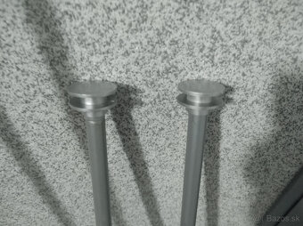 (09)  Garniže, konzoly, krúžky na závesy, úchytky - 16