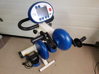 Rehabilitačný bicykel Motomed Viva2 na ruky nohy - 16