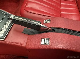 Chevrolet Corvette C3 Targa z roku 1972 - 16