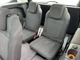 Peugeot 5008 1.6 HDi 80kw automat 7 míst panorama - 16