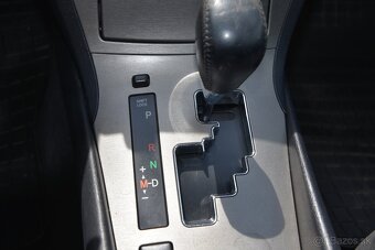 Toyota Avensis Comb - 16