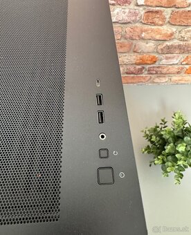 Ryzen 7 9800X3D\32GB\RX 9700XT\SSD\850W Zdroj - 16